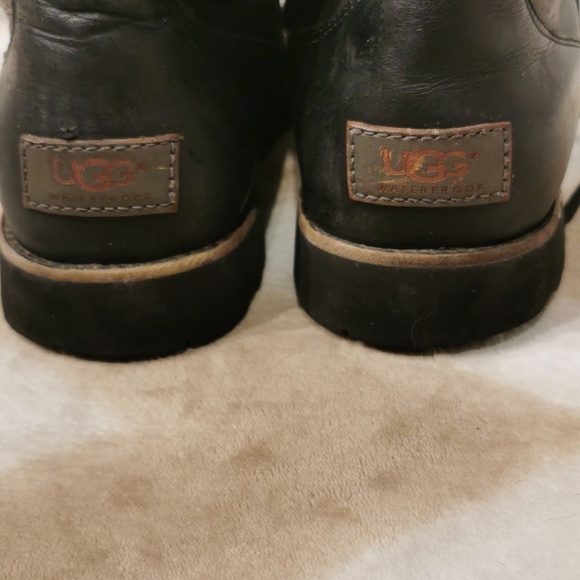 UGG boots - Picture 6 of 10